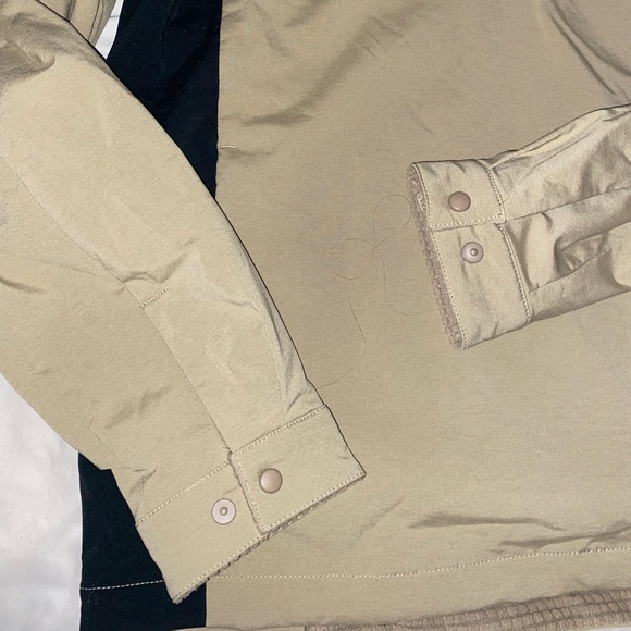 Nike Fit Storm Quarter Zip Pullover - Picture 4 of 7